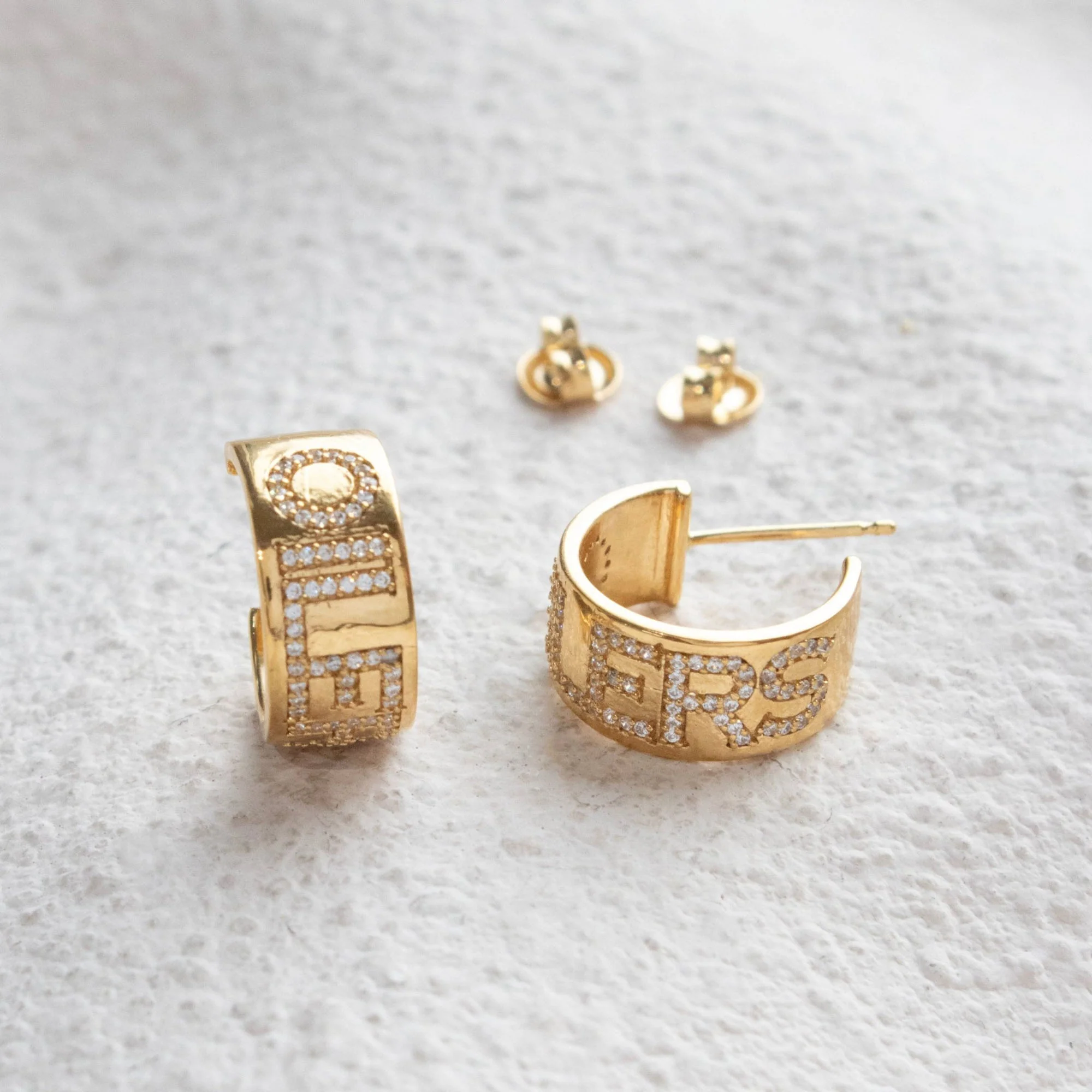 Edmonton Oilers So Pretty Cara Cotter Gold Pave Cigar Band Hoop Earrings - Image 3