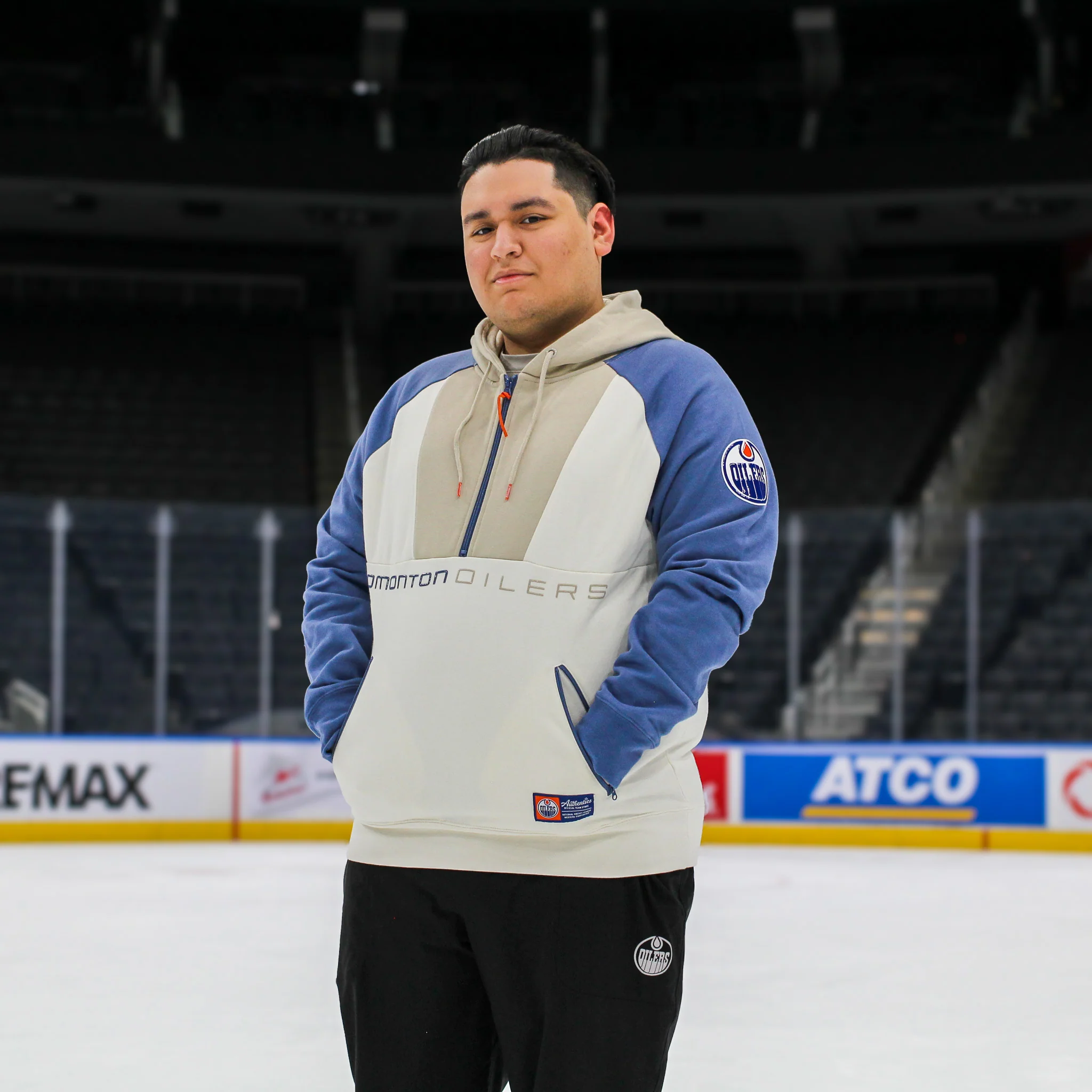 Edmonton Oilers Unisex Authentics Grey & Cream Color Blocked Half-Zip Hoodie - Image 2