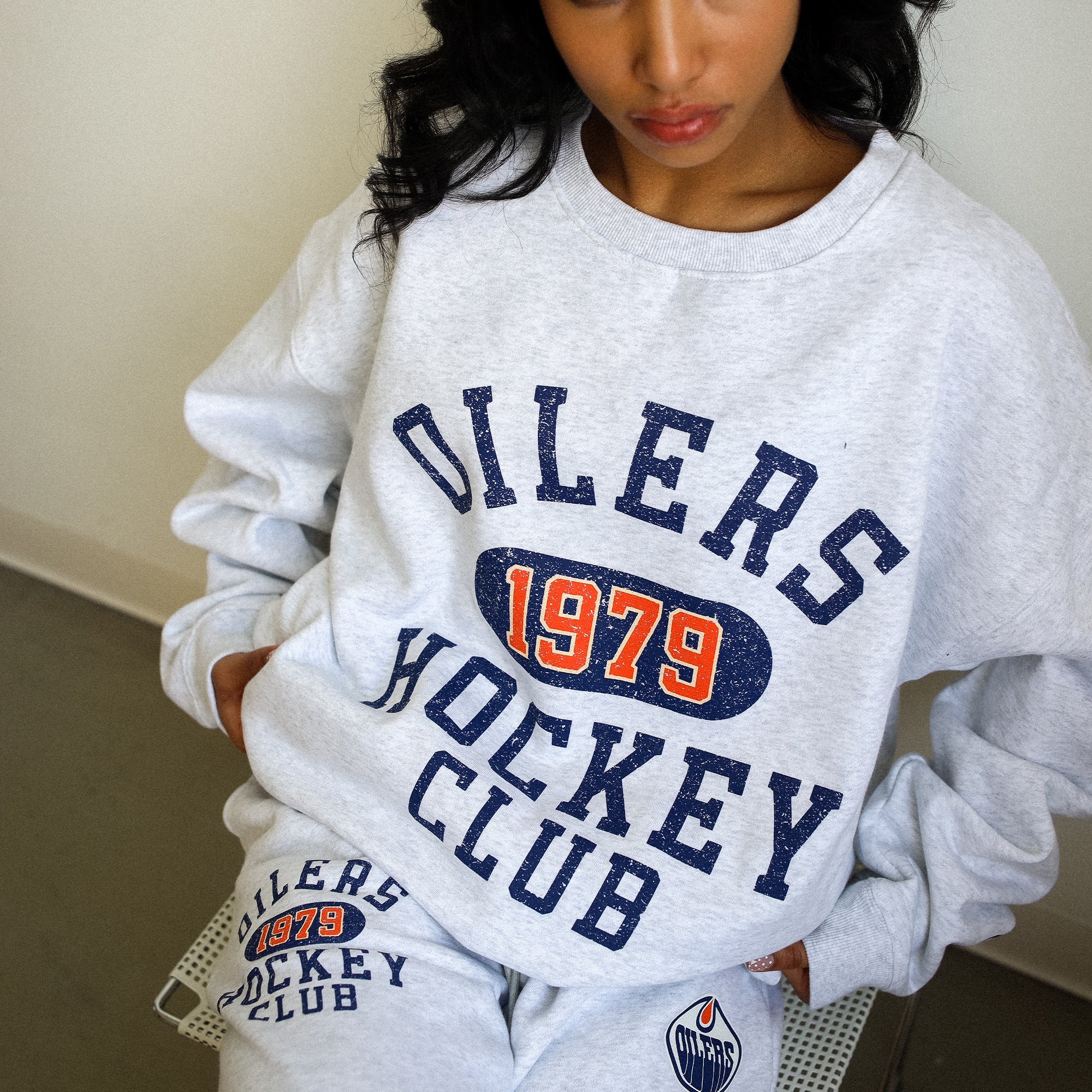 Edmonton Oilers Unisex Peace Collective Athletic Club Grey Heavyweight Crewneck Sweatshirt - Image 3