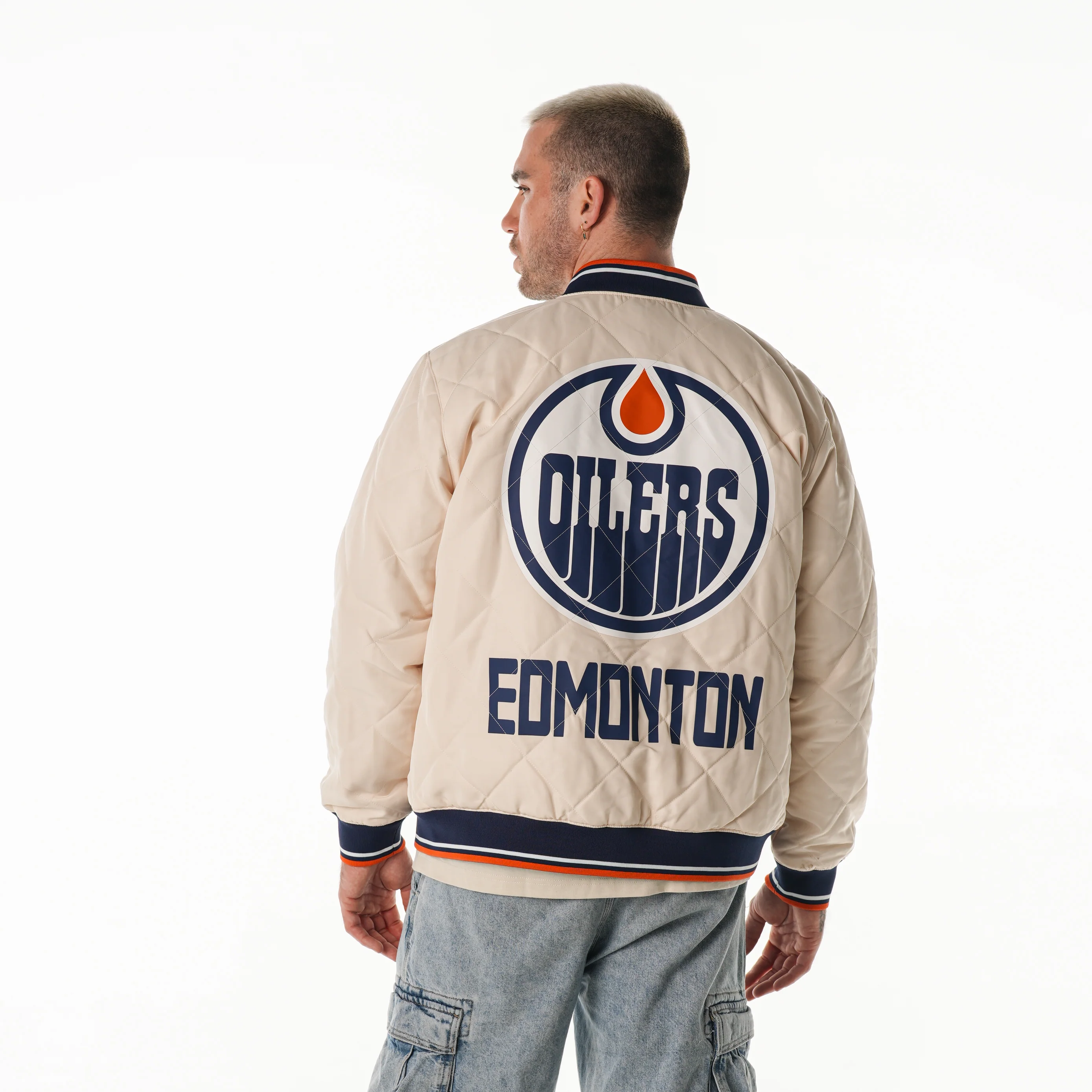 Edmonton Oilers Unisex The Wild Collective Cream Quilted Bomber Jacket - Image 2