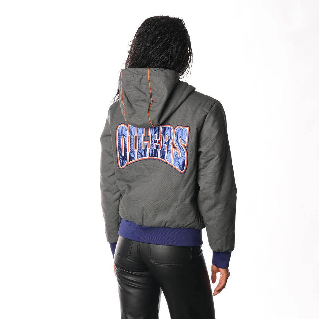 Edmonton Oilers Women's The Wild Collective Grey Quilted Jacket - Image 5